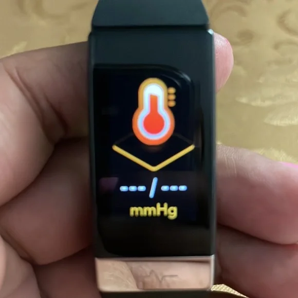 Fitness tracker watch - Picture 5 of 13